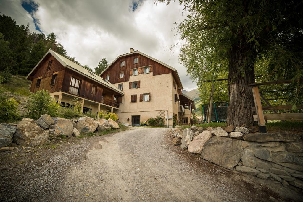 Chalet les Moineaux Chambres d'Hôtes Jausiers Extérieur photo
